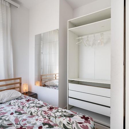 Light Modern Apartment In The Heart Of Antwerpen Exteriör bild