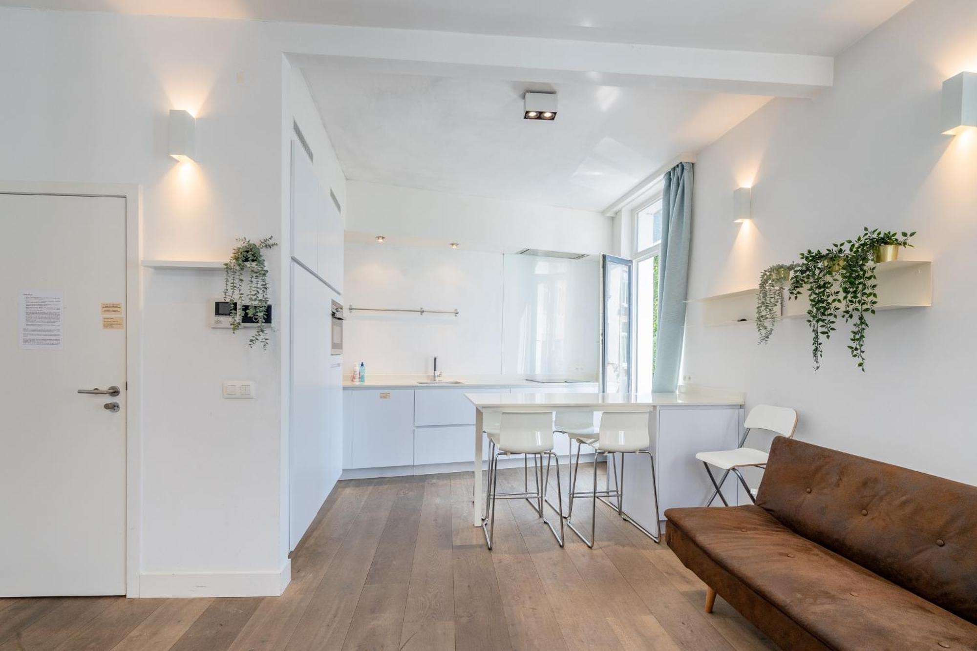 Light Modern Apartment In The Heart Of Antwerpen Exteriör bild