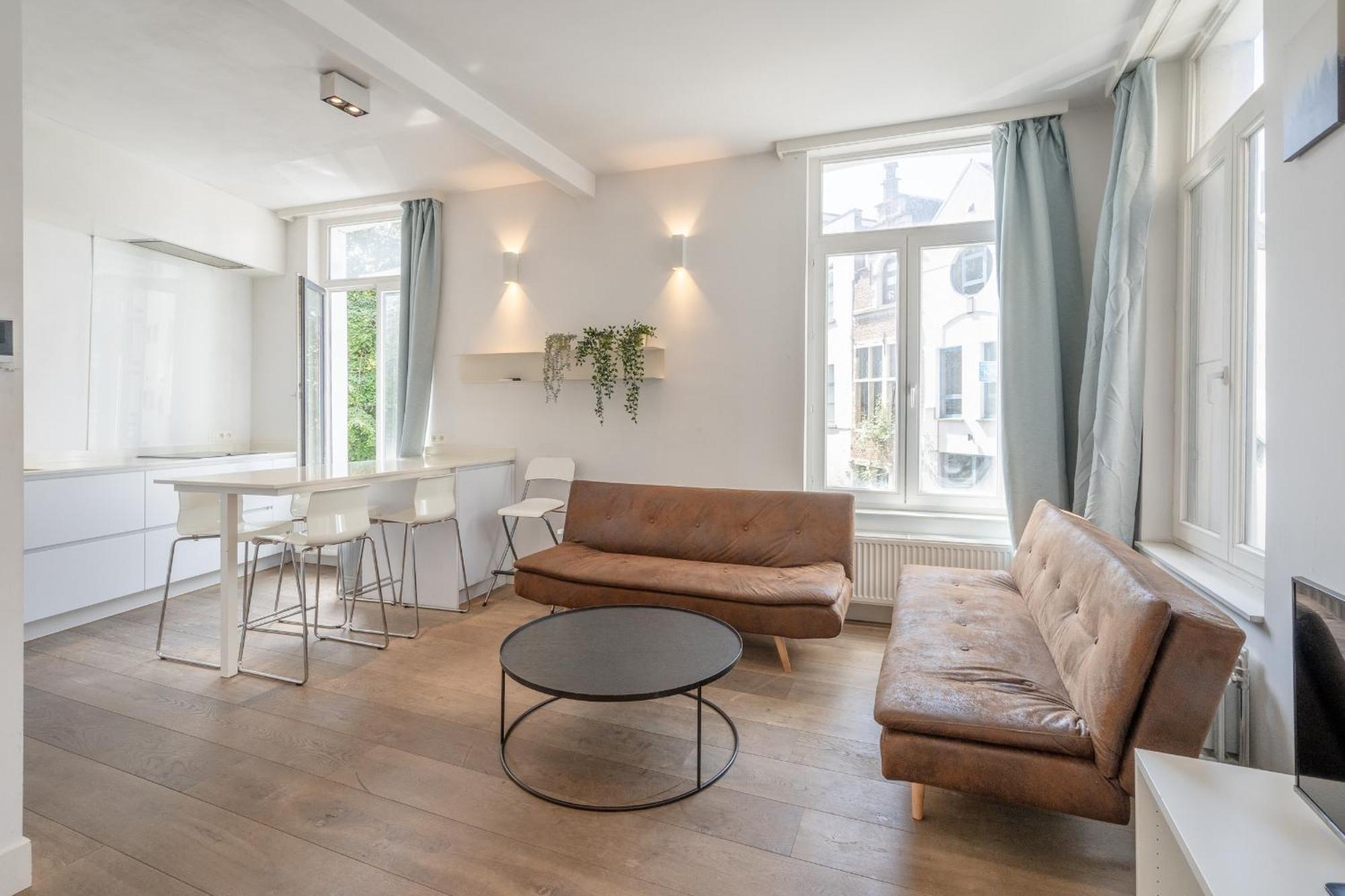 Light Modern Apartment In The Heart Of Antwerpen Exteriör bild