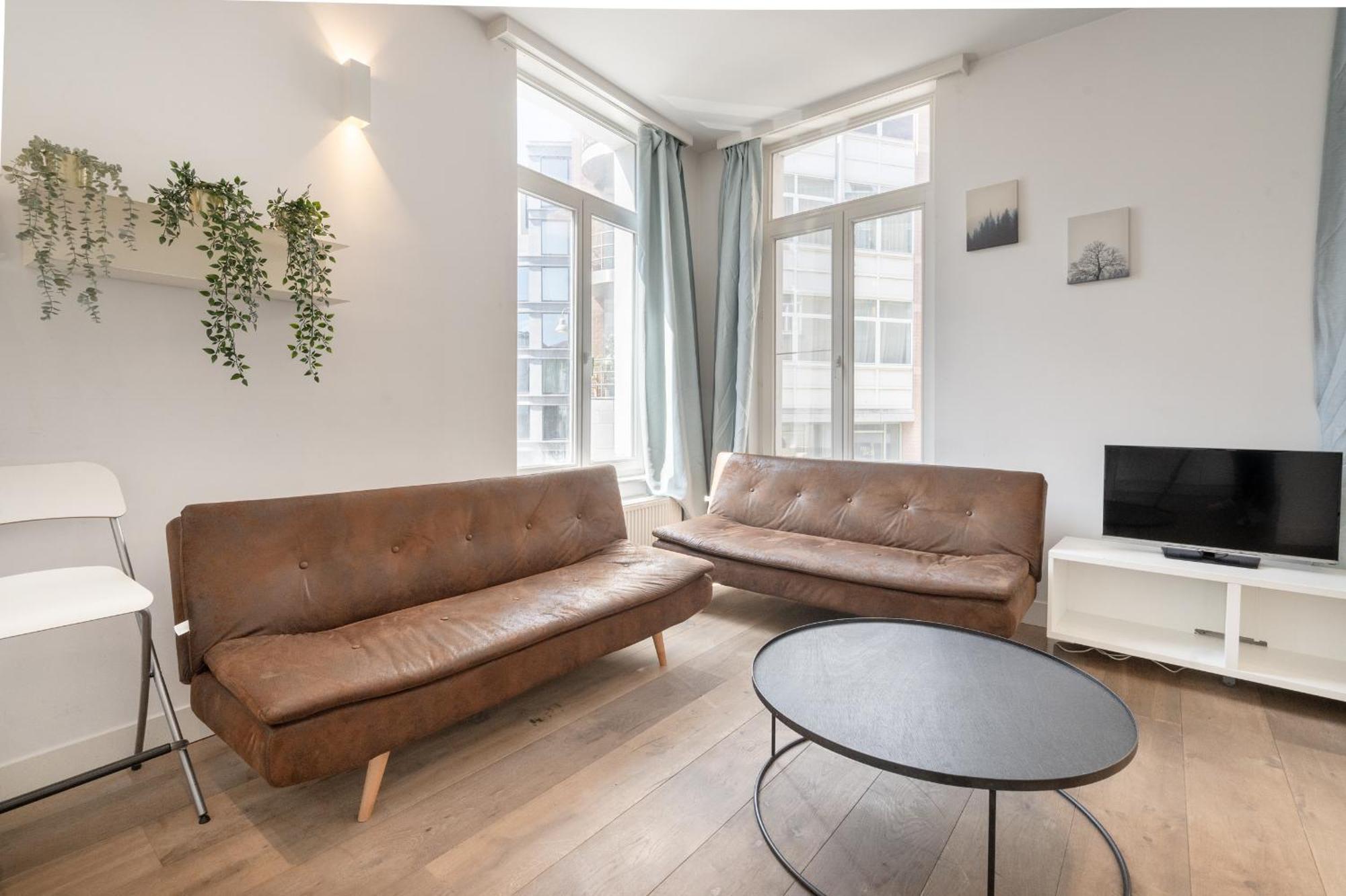 Light Modern Apartment In The Heart Of Antwerpen Exteriör bild